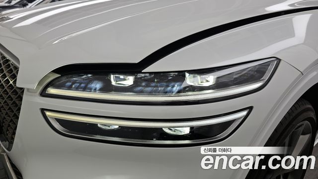 Genesis GV70 2024 — photo 8