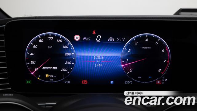 Mercedes-Benz GLE-Class 2025 — photo 8