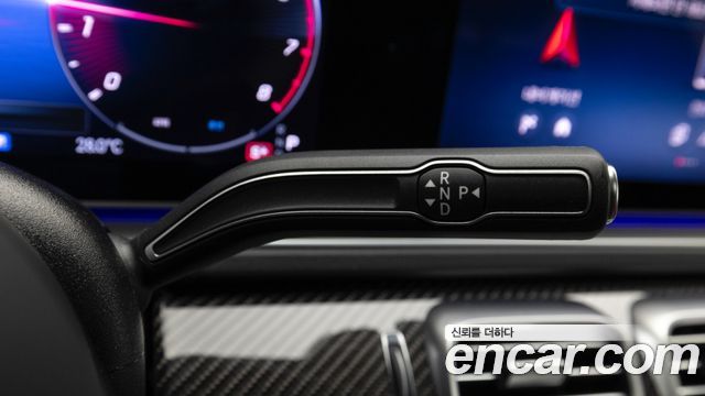 Mercedes-Benz GLE-Class 2025 — photo 19