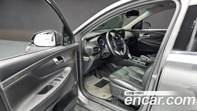 Hyundai Santafe 2019 — photo 11