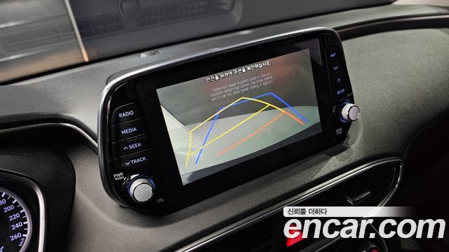 Hyundai Santafe 2019 — photo 16