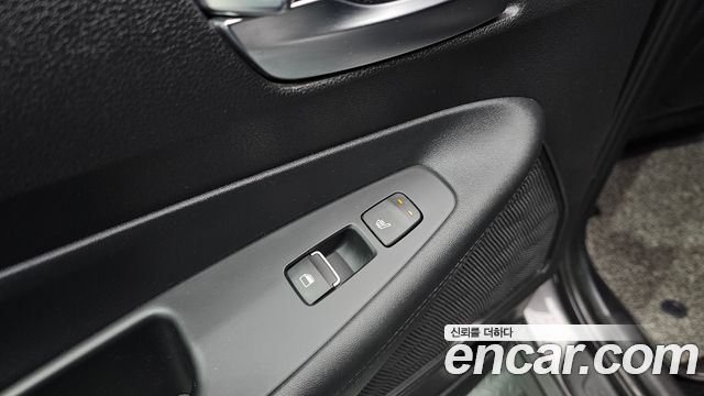 Hyundai Santafe 2019 — photo 18