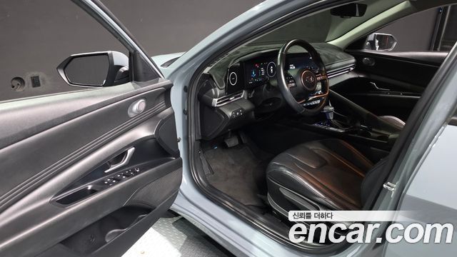 Hyundai AVANTE 2022 — photo 10