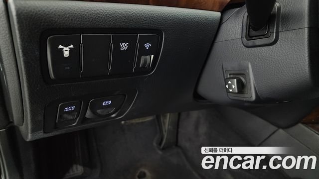 Hyundai Genesis 2008 — photo 20