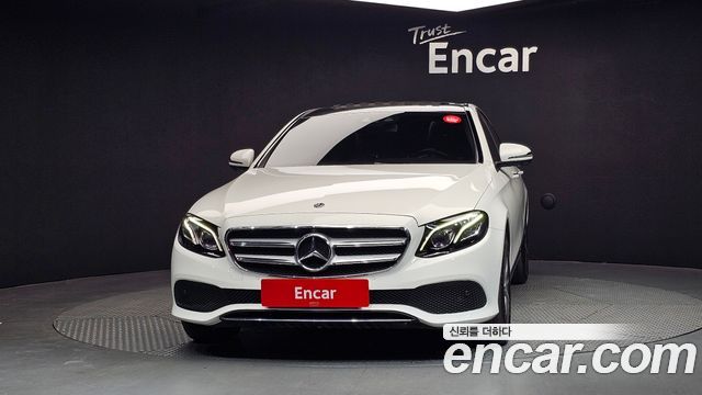 Mercedes-Benz E-Class 2019 — photo 3