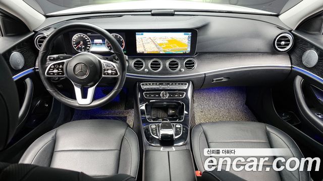 Mercedes-Benz E-Class 2019 — photo 7