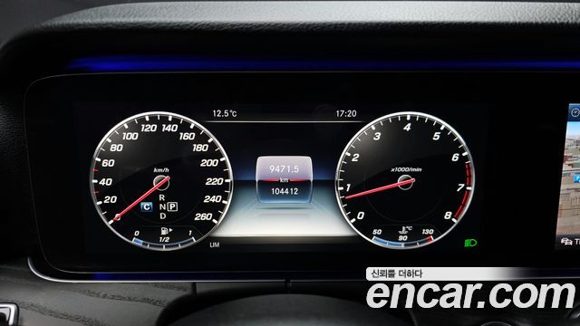 Mercedes-Benz E-Class 2019 — photo 8