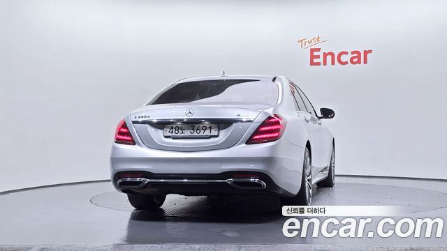 Mercedes-Benz S-Class 2018 — photo 4
