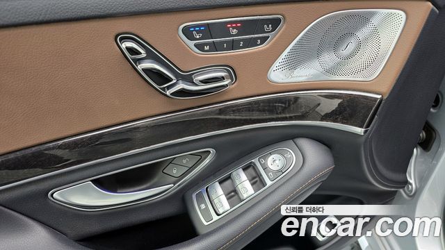 Mercedes-Benz S-Class 2018 — photo 17