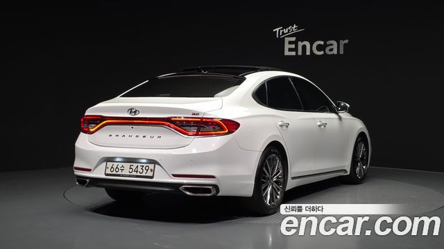 Hyundai Grandeur 2017 — photo 2