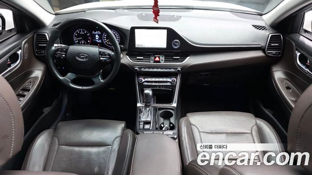 Hyundai Grandeur 2017 — photo 10