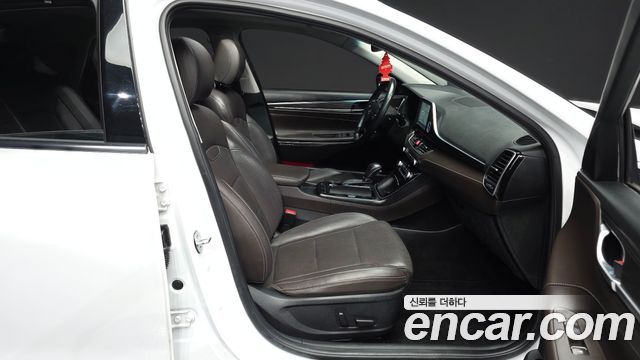 Hyundai Grandeur 2017 — photo 17