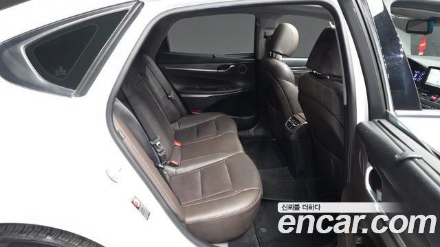 Hyundai Grandeur 2017 — photo 18