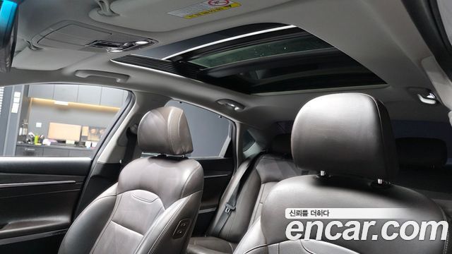 Hyundai Grandeur 2017 — photo 25