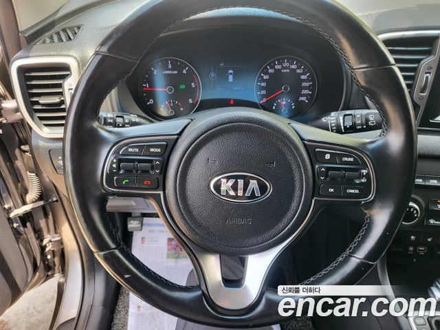 Kia Sportage 2016 — photo 9