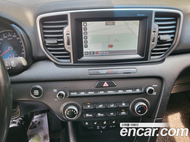Kia Sportage 2016 — photo 11