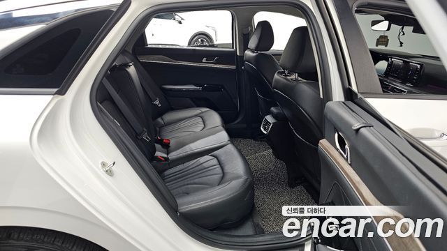 Kia K5 2020 — photo 11
