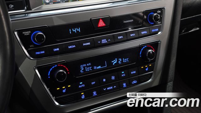 Hyundai Sonata 2015 — photo 17