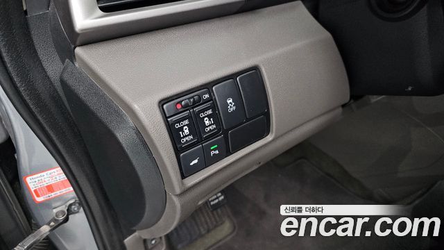 Honda Odyssey 2016 — photo 18