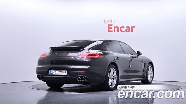 Porsche Panamera 2014 — photo 2