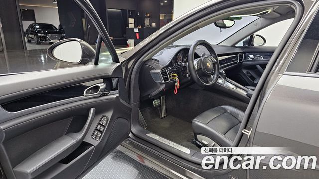 Porsche Panamera 2014 — photo 10