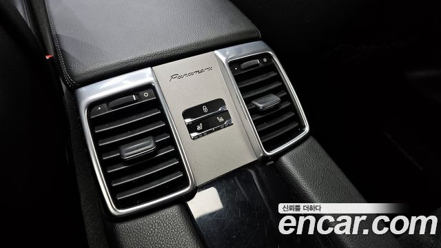 Porsche Panamera 2014 — photo 18