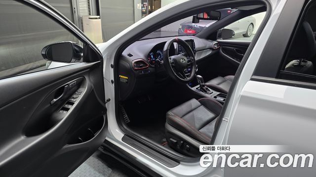 Hyundai i30 2020 — photo 13