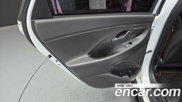 Hyundai i30 2020 — photo 15