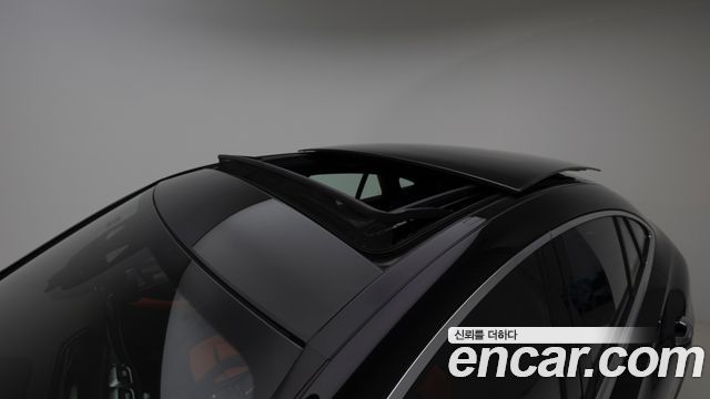 Mercedes-Benz GLE-Class 2025 — photo 12