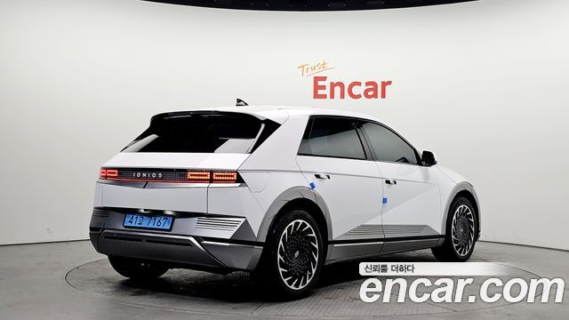 Hyundai Ioniq5 2022 — photo 2