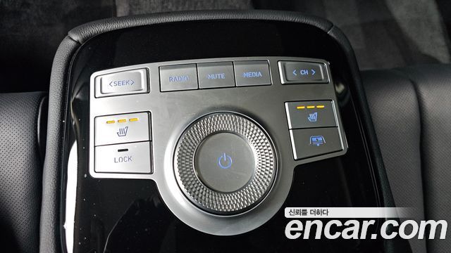 Genesis G80 2021 — photo 12