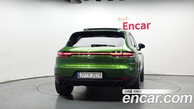 Porsche Macan 2021 — photo 4