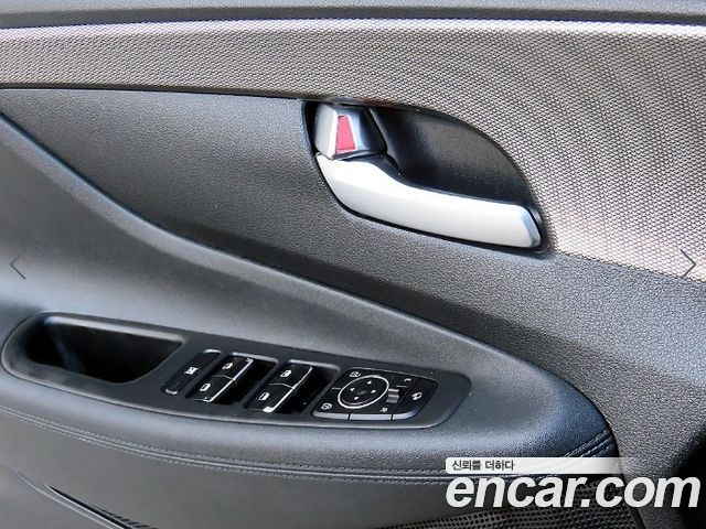 Hyundai Santafe 2019 — photo 11