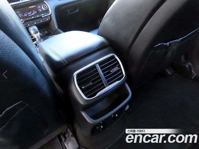Hyundai Santafe 2019 — photo 18