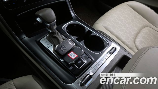 Kia Canival 2023 — photo 12