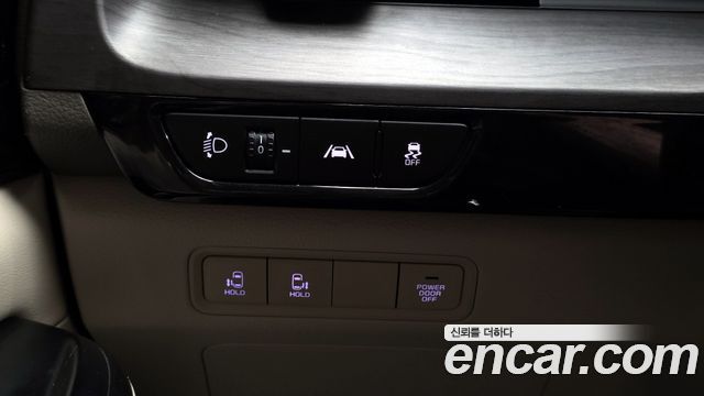 Kia Canival 2023 — photo 27