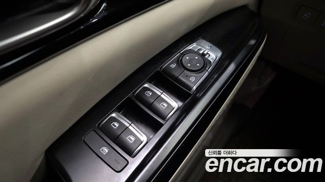 Kia Canival 2023 — photo 30