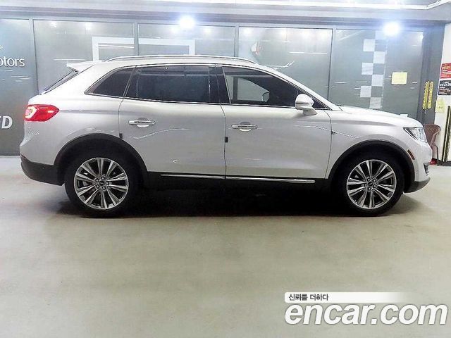 Lincoln MKX 2018 — photo 3