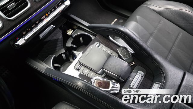 Mercedes-Benz GLE-Class 2021 — photo 12