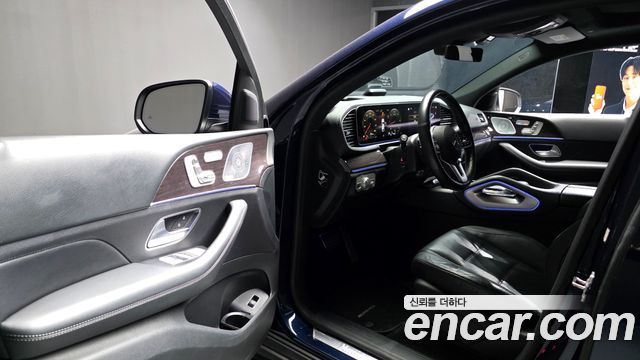 Mercedes-Benz GLE-Class 2021 — photo 13