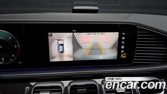 Mercedes-Benz GLE-Class 2021 — photo 21