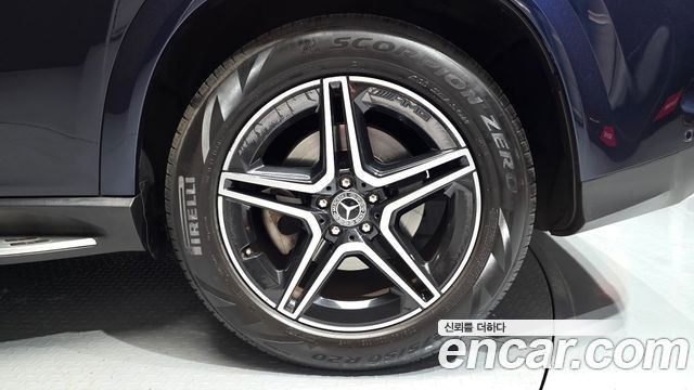Mercedes-Benz GLE-Class 2021 — photo 7