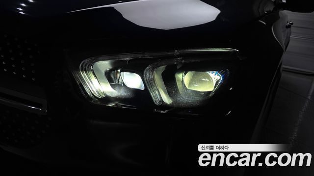 Mercedes-Benz GLE-Class 2021 — photo 8