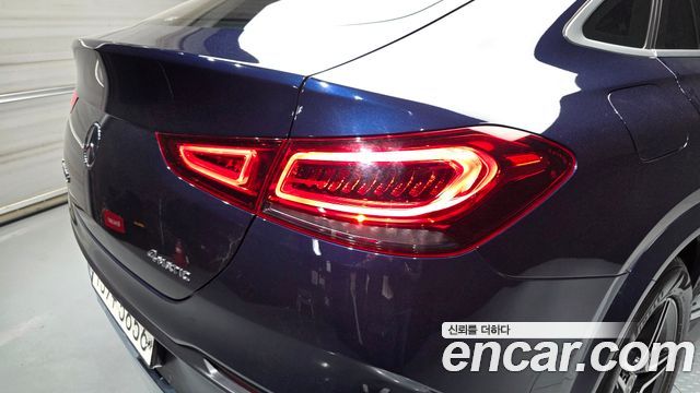 Mercedes-Benz GLE-Class 2021 — photo 9