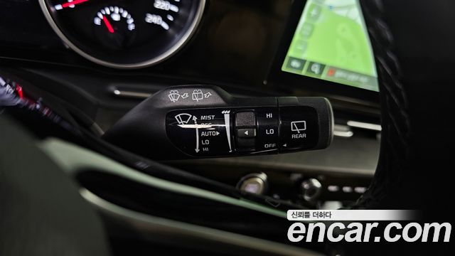 Kia Canival 2023 — photo 15