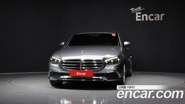 Mercedes-Benz E-Class 2021 — photo 3