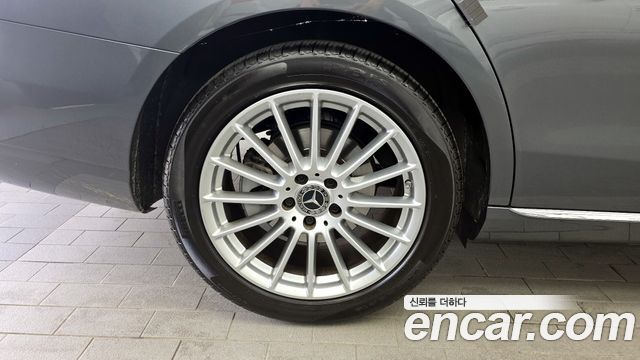 Mercedes-Benz E-Class 2021 — photo 5