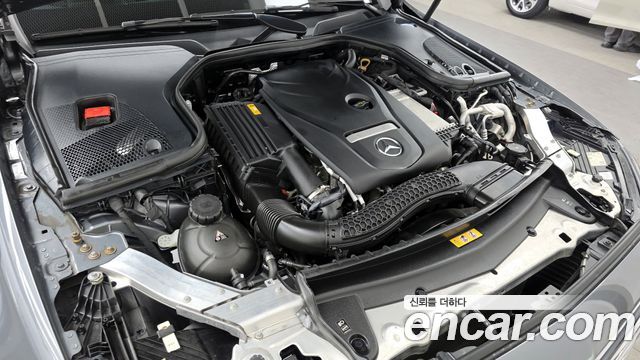 Mercedes-Benz E-Class 2021 — photo 6