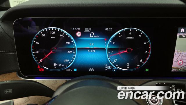 Mercedes-Benz E-Class 2021 — photo 11