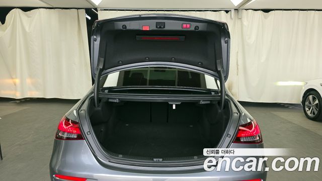 Mercedes-Benz E-Class 2021 — photo 26